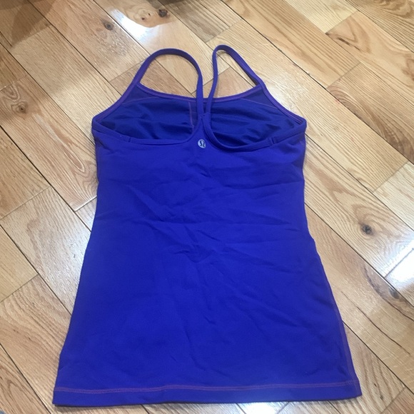 lululemon tank top with a built in sports bra xxs - Picture 2 of 2